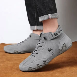 Leather Casual Sneakers for Men Motorcycle Shoes New In Waterproof High Top Men Boors Luxury Dress Loafers Shoes Footwear